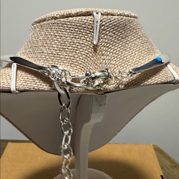 Boutique Silver Tone Collar Necklace Statement Minimalist Modern (BR1111/2) - Picture 5 of 8